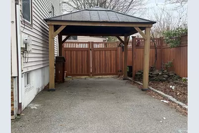 524 Jerusalem Avenue, Hicksville, NY 11801 - Photo 2