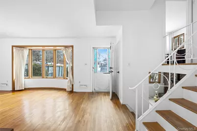 3 Saratoga Street, Commack, NY 11725 - Photo 2