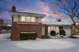 3 Saratoga St, Commack, NY 11725 - Photo 30