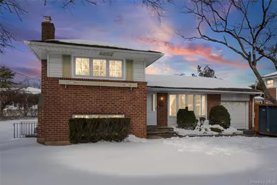 3 Saratoga Street, Commack, NY 11725 - Photo 1