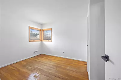 3 Saratoga Street, Commack, NY 11725 - Photo 8