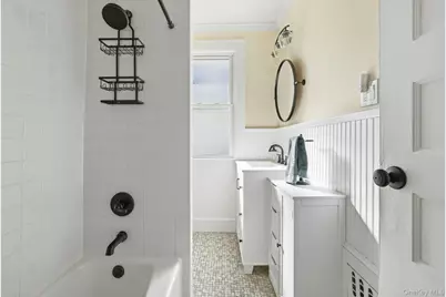 32 Brookside Place, New Rochelle, NY 10801 - Photo 22