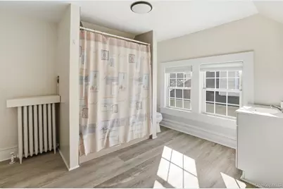 32 Brookside Place, New Rochelle, NY 10801 - Photo 26