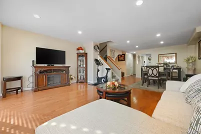 1790 Front Street #21, East Meadow, NY 11554 - Photo 20