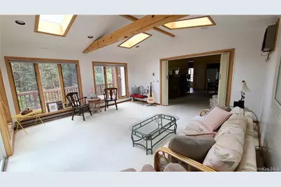 52 Medallion Road, Kiamesha Lake, NY 12751 - Photo 6