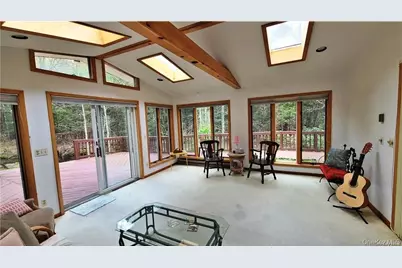 52 Medallion Road, Kiamesha Lake, NY 12751 - Photo 4