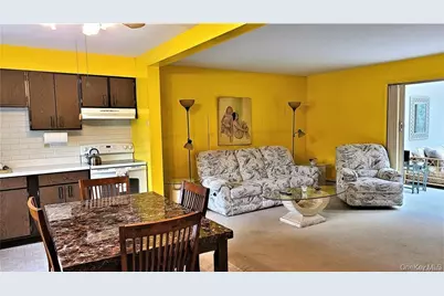 52 Medallion Road, Kiamesha Lake, NY 12751 - Photo 8