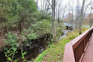 52 Medallion Rd, Kiamesha Lake, NY 12751 - Photo 28