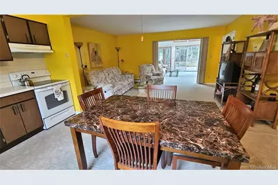 52 Medallion Road, Kiamesha Lake, NY 12751 - Photo 8