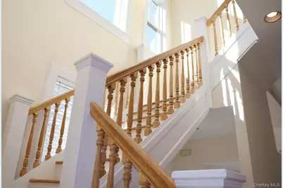 16 Clinton Avenue, Dobbs Ferry, NY 10522 - Photo 10