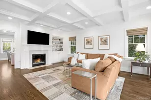 8 Wakefield Rd, Scarsdale, NY 10583 - Photo 2