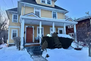 37 Riverside Dr, Suffern, NY 10901 - Photo 2