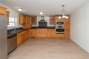 79 Stern Scenic Dr, Middletown, NY 10940 - Photo 4