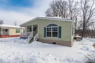 79 Stern Scenic Dr, Middletown, NY 10940 - Photo 2