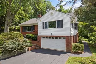 117 Crest Dr, Tarrytown, NY 10591 - Photo 2