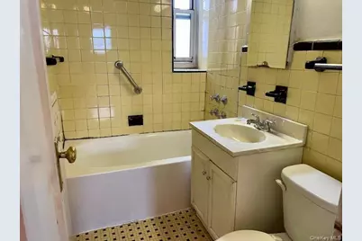 41-16 47 Avenue #6F, Sunnyside, NY 11104 - Photo 8