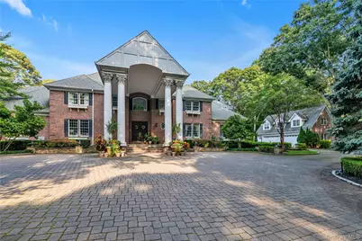 11 Danton Lane N, Lattingtown, NY 11560 - Photo 1