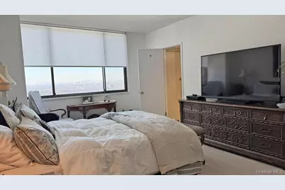 26910 Grand Central Parkway #31P, Floral Park, NY 11005 - Photo 14