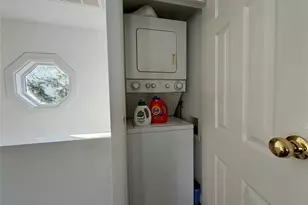 109 14th Ave, Sea Cliff, NY 11579 - Photo 10