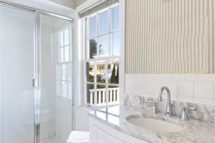 6 Emmet Pl, Garden City, NY 11530 - Photo 14