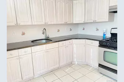 248-03 Depew Avenue #2FL, Little Neck, NY 11363 - Photo 6