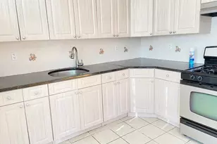 248-03 Depew Ave, Little Neck, NY 11363 - Photo 6