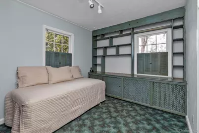 212 Wilton Street, New Hyde Park, NY 11040 - Photo 10