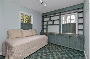 212 Wilton St, New Hyde Park, NY 11040 - Photo 10