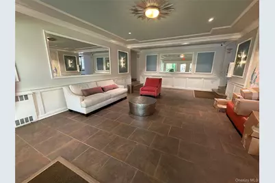 15 Clent Road #3C, Great Neck, NY 11021 - Photo 2