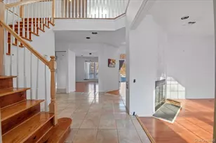 205 Fairfield Dr E, Holbrook, NY 11741 - Photo 2