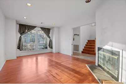 205 Fairfield Drive E, Holbrook, NY 11741 - Photo 6