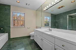 205 Fairfield Dr E, Holbrook, NY 11741 - Photo 26