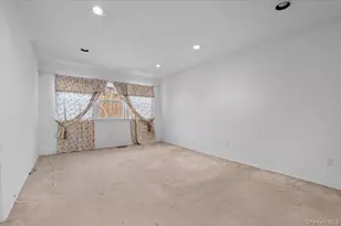 205 Fairfield Dr E, Holbrook, NY 11741 - Photo 24