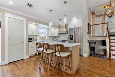 46 Lincoln Street, Farmingdale, NY 11735 - Photo 12