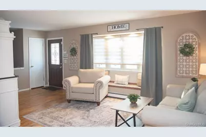 171 Tyler Avenue, Miller Place, NY 11764 - Photo 2