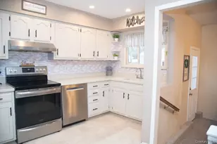 171 Tyler Ave, Miller Place, NY 11764 - Photo 14