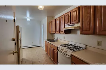 139 Rombout Avenue #1, Beacon, NY 12508 - Photo 6