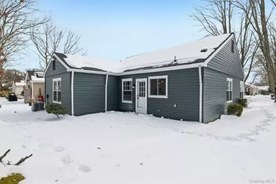 304 Kingston Court, Ridge, NY 11961 - Photo 34