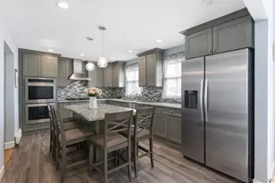 101 Spruce Ave, Bethpage, NY 11714 - Photo 8