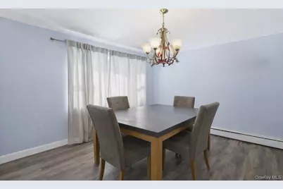 101 Spruce Avenue, Bethpage, NY 11714 - Photo 12