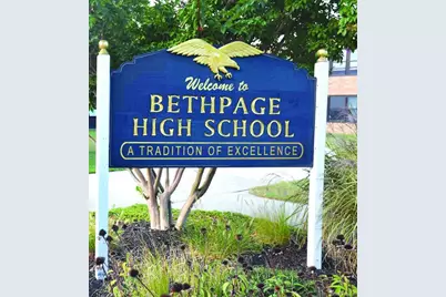 101 Spruce Avenue, Bethpage, NY 11714 - Photo 28