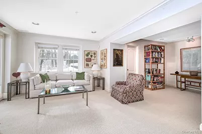 5 Wyndham Close, White Plains, NY 10605 - Photo 26