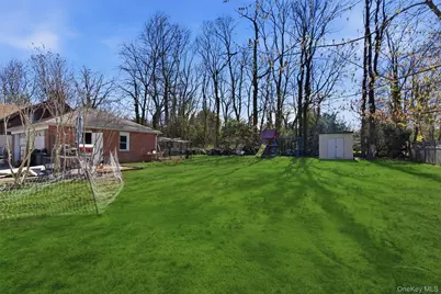 12 Cannon Court, Huntington, NY 11743 - Photo 18