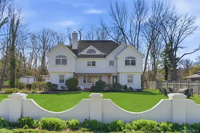 12 Cannon Court, Huntington, NY 11743 - Photo 2