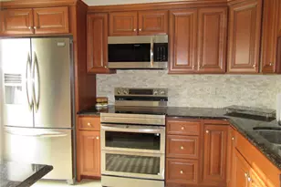 10 Goldsmith Ct, Washingtonville, NY 10992 - Photo 2