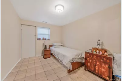 2023 Whitestone Expressway, Whitestone, NY 11357 - Photo 24