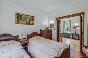 21-17 Hazen St, East Elmhurst, NY 11370 - Photo 14