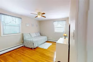 638 St George Ave, North Babylon, NY 11703 - Photo 20