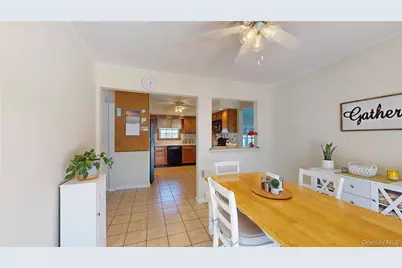 638 Saint George Avenue, North Babylon, NY 11703 - Photo 12