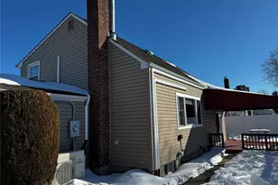 638 St George Ave, North Babylon, NY 11703 - Photo 2